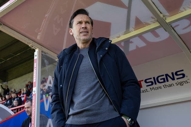 Football - FA Women™s Super League - Brighton & Hove Albion FC Women v Liverpool FC Women CRAWLEY, ENGLAND - Sunday, March 22, 2026: Liverpool s manager Gareth Taylor in the dugout before the FA Women™s Super League match between Brighton & Hove Albion FC Women and Liverpool FC Women at Broadfield Stadium. (Photo by David Rawcliffe Propaganda) CRAWLEY Broadfield Stadium WEST SUSSEX ENGLAND  Copyright: xPropagandax P2026-03-22-Brighton_W_Liverpool_W-101