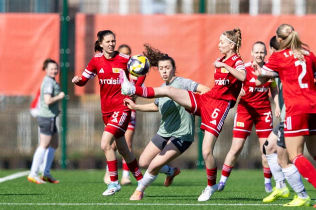 Regionalliga Nordost Frauen 1 FC Union Berlin II vs 1 FFV Erfurt Berlin 22 03 2026 Leona Seifert 6 1 FC Union Berlin II vs Jasmin Sautter 4 1 FFV Erfurt Regionalliga Nordost Frauen 1 FC Union Berlin II vs 1 FFV Erfurt Trainingszentrum Oberspree KR1 22 03 2026 Copyright: xBEAUTIFULxSPORTS Duehringx
