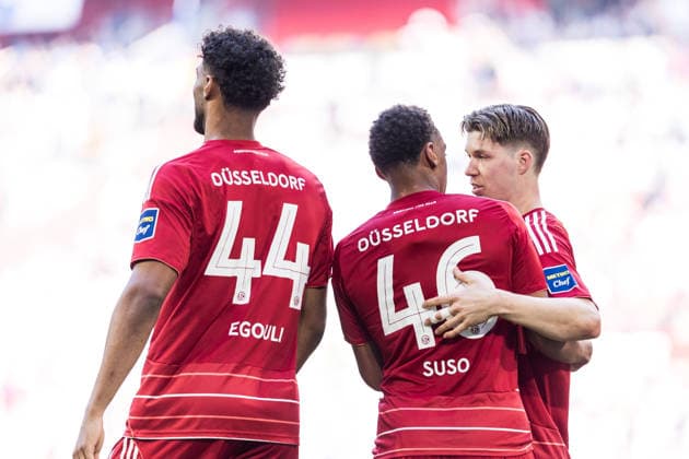 2 Soccer Bundesliga Fortuna Düsseldorf 1895 Hertha BSC Berlin 22 03 2026 Cheering for 1 0 after own goal by Linus Gechter Hertha BSC Berlin, 44 , Cedric Itten Fortuna Düsseldorf, 13 cheers with his teammates 2 Soccer Bundesliga, Fortuna Düsseldorf 1895 Hertha BSC Berlin, Düsseldorf, Merkur Spiel Arena on 22 03 2026 DFL REGULATIONS PROHIBIT ANY USE OF PHOTOGRAPHS AS IMAGE SEQUENCES AND OR QUASI VIDEO Copyright: xBEAUTIFULxSPORTS Wunderlx