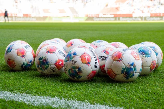 Germany 2 Bundesliga 2025 26 Fortuna Düsseldorf vs Hertha BSC, 27 Matchday 22 03 2026 MERKUR SPIEL ARENA Düsseldorf Derbystar balls Copyright: xOrhanxHabashx
