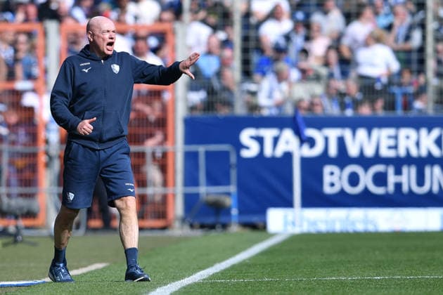 Soccer 2 Bundesliga 27 Matchday VfL Bochum Holstein Kiel on 22 02 2026 at Vonovia Ruhrstadion in Bochum Uwe Rösler Coach Head Coach Bochum DFL regulations prohibit any use of photographs as image sequences and or quasi video xRx