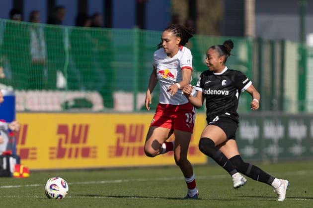 GER, Leipzig, Soccer, Google Pixel Women Bundesliga, 21 Matchday, RB Leipzig vs SC Freiburg in the picture from l Lisa Baum RB Leipzig 11 , Nicole Ojukwu SC Freiburg 06 , duel, 22 03 2025, RB Leipzig Training Academy Cottaweg Leipzig DFB REGULATIONS PROHIBIT ANY USE OF PHOTOGRAPHS AS IMAGE SEQUENCES AND OR QUASI VIDEO, Copyright: HMBxMedia PaulxFritz