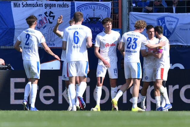 Soccer 2 Bundesliga 27 Matchday VfL Bochum Holstein Kiel on 22 02 2026 at Vonovia Ruhrstadion in Bochum Goal celebration to 1 2 by Phil Harres Kiel DFL regulations prohibit any use of photographs as image sequences and or quasi video xRx