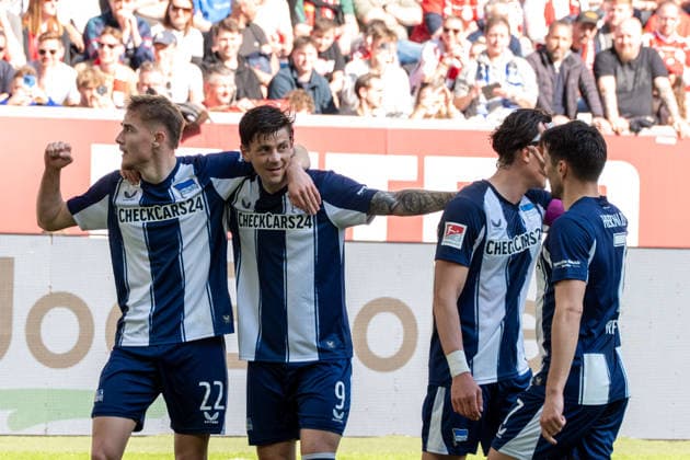 Germany 2 Bundesliga 2025 26 Fortuna Düsseldorf vs Hertha BSC, 27 Matchday 22 03 2026 MERKUR SPIEL ARENA Düsseldorf cheers after his goal for 4 1 Marten Winkler Hertha BSC,22 Cheers, enthusiasm, joy, emotion Copyright: xOrhanxHabashx