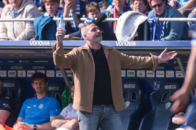22 03 2026, Soccer, 2 Bundesliga, Matchday 27, VfL Bochum 1848 Holstein Kiel Coach Tim Walter Holstein Kiel annoys Bochum Vonovia Ruhrstadion NRW Germany xRHR PHOTO DEx Copyright: DennisxEwert RHR-FOTOx RHR-FOTO DE