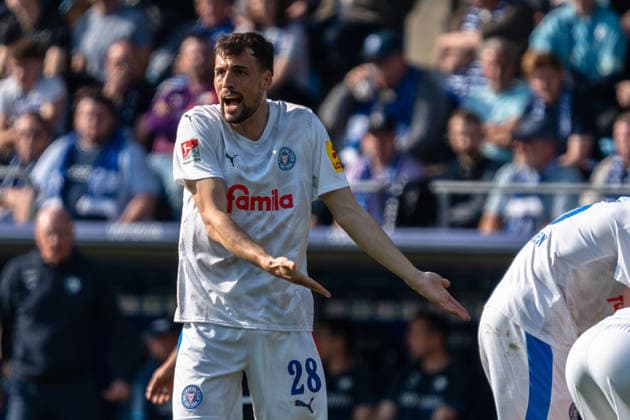 Germany 2 Bundesliga 2025 2026 Matchday 27, VfL Bochum vs Holstein Kiel Sunday, 22 03 2026 Vonovia Ruhr Stadion, North Rhine-Westphalia Jonas Meffert Holstein Kiel, 28 Copyright: xCelinaxLeiersx