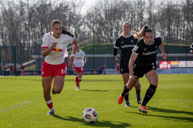 GER, Leipzig, Soccer, Google Pixel Women Bundesliga, 21 Matchday, RB Leipzig vs SC Freiburg in the picture from l Lisa Baum RB Leipzig 11 , Lisa Karl SC Freiburg 02 , duel, 22 03 2025, RB Leipzig Training Academy Cottaweg Leipzig DFB REGULATIONS PROHIBIT ANY USE OF PHOTOGRAPHS AS IMAGE SEQUENCES AND OR QUASI VIDEO, Copyright: HMBxMedia PaulxFritz