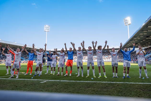 22 03 2026, Soccer, 2 Bundesliga, Matchday 27, VfL Bochum 1848 Holstein Kiel The players of Holstein Kiel celebrate the 2 3 victory in Bochum Bochum Vonovia Ruhrstadion NRW Germany xRHR PHOTO DEx Copyright: DennisxEwert RHR-FOTOx RHR-FOTO DE