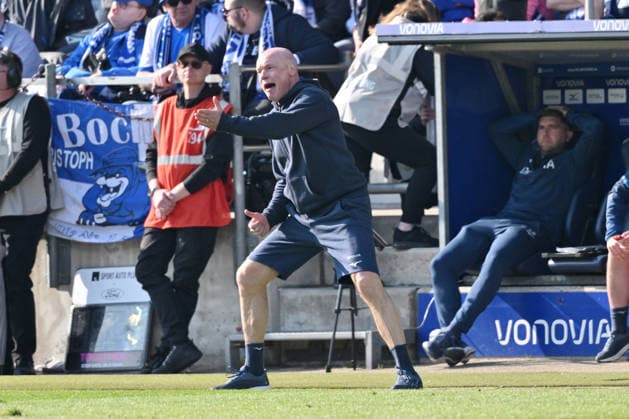 Coach Uwe Rösler VfL Bochum 22 03 2026, Soccer 2 Bundesliga, Season 2025 2026, 27 Matchday, VfL Bochum Holstein Kiel DFL regulations prohibit any use of photographs as image sequences and or quasi video Bochum Vonovia Ruhrstadion Nordrhein Westfalen Germany Team2