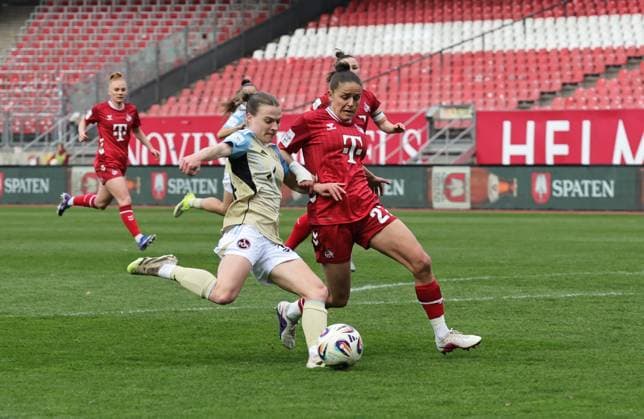 22 03 2026 Soccer Season 2025 2026 1 Women Soccer Bundesliga 21 Matchday 1 FC Nürnberg FCN Club 1 FC Köln Sportfoto Zink DaMa xdaxmax Nastassja Lein 24, 1 FC Nürnberg FCN with shot on goal gg Laura Feiersinger 27, 1 FC Köln