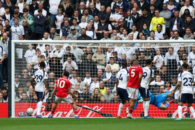 Tottenham Hotspur v Nottingham Forest, Premier League Nottingham Forest forward Igor Jesus (19) (not in picture) scores a GOAL 0-1 during the Tottenham Hotspur v Nottingham Forest Premier League match at the Tottenham Hotspur Stadium, London, England on 22 March 2026 Credit: Phil Duncan Every Second Media Editorial use only. All images are copyright Every Second Media Limited. No images may be reproduced without prior permission. All rights reserved. Premier League and Football League images are subject to licensing agreements with Football DataCo Limited. see https: www.football-dataco.com Copyright: xIMAGO EveryxSecondxMediax ESM-1867-0037 PhilxDuncanx xEveryxSecondxMediax