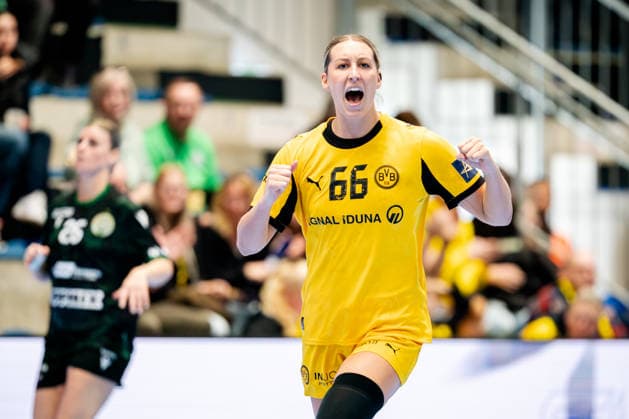 Hamm, 22 03 2026, Handball, Women, EHF Champions League, Play offs, 2025 2026 BVB Borussia Dortmund FTC Rail Cargo Hungaria Dana Bleckmann BVB, 66 cheers after a goal Hamm Westpress Arena NRW Germany