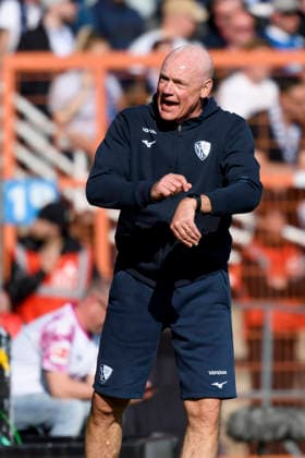 Coach Uwe Roesler VfL Bochum gestures at the clock during the 2 Bundesliga match between VfL Bochum and Holstein Kiel at Vonovia Ruhrstadion on March 22, 2026 in Bochum, Germany Germany Photo by Max Maiwald DeFodi Images Coach Uwe Roesler VfL Bochum during the 2 Bundesliga match between VfL Bochum and Holstein Kiel at Vonovia Ruhrstadion on March 22, 2026 in Bochum, Germany Photo by Max Maiwald DeFodi Images Photo by Max Maiwald DeFodi Images