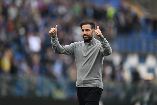 Head Coach Cesc Fabregas of Calcio Como greeting the supporters at the end of the match after the Italian Serie A football match between Calcio Como and Pisa Sporting Club on March 22, 2026 at the Giuseppe Senigallia stadium in Como, Italy Photo Tiziano Ballabio  Copyright: xTizianoxBallabio IPAxSportx xipa-agency.netx xx IPA_73284061 IPA_Agency_IPA73284061