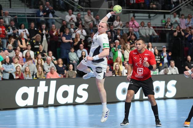 22 03 2026, xgox, handball, European Championship qualification, Germany Egypt emspor v l Justus Fischer Germany, 54 throws goal, goal scorer, scores goal, scores the goal Bremen