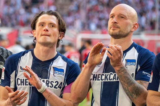 Germany 2 Bundesliga 2025 26 Fortuna Düsseldorf vs Hertha BSC, 27 Matchday 22 03 2026 MERKUR SPIEL ARENA Düsseldorf Cheers, enthusiasm, joy, emotion Fabian Reese Hertha BSC,11 and Toni Leistner Hertha BSC,37 Copyright: xOrhanxHabashx