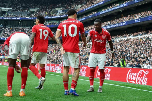 Tottenham Hotspur v Nottingham Forest, Premier League Nottingham Forest midfielder Morgan Gibbs-White (10) scores a GOAL 0-2 and celebrates with Nottingham Forest midfielder Callum Hudson-Odoi (7) during the Tottenham Hotspur v Nottingham Forest Premier League match at the Tottenham Hotspur Stadium, London, England on 22 March 2026 Credit: Phil Duncan Every Second Media Editorial use only. All images are copyright Every Second Media Limited. No images may be reproduced without prior permission. All rights reserved. Premier League and Football League images are subject to licensing agreements with Football DataCo Limited. see https: www.football-dataco.com Copyright: xIMAGO EveryxSecondxMediax ESM-1867-0076 PhilxDuncanx xEveryxSecondxMediax