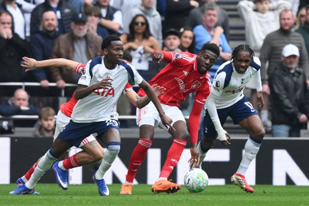 Tottenham Hotspur v Nottingham Forest - Premier League Ibrahim Sangare of Nottingham Forest is under pressure from Mohammed Kudus and Mathys Tel of Tottenham Hotspur during the Premier League match between Tottenham Hotspur and Nottingham Forest at the Tottenham Hotspur Stadium in London on March 22, 2026. London Greater London United Kingdom  Copyright: xMIxNewsx originalFilename:fletcher-tottenha260322_npxrI.jpg