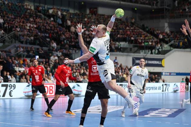 22 03 2026, Handball, International match men, Germany Egypt, ÖVB Arena Bremen Justus Fischer Germany 54 throwing xKamilxWilkowskixPressefotoKochx Bremen Germany