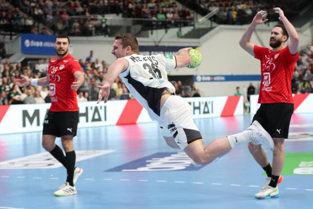 22 03 2026, xgox, handball, European Championship qualification, Germany Egypt emspor v l Lukas Mertens Germany, 36 throws goal, goal scorer, scores goal, scores the goal Bremen