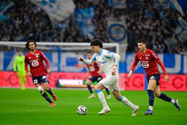 FOOTBALL : Olympique de Marseille VS LOSC - Ligue 1 McDonald s - 22 03 2026 Leonardo Balerdi (OM) - Ligue 1 McDonald™s match between Olympique de Marseille and LOSC on March 22, 2026 at the Orange Velodrome Stadium in Marseille. MarseilleFrance  Copyright: xWilliamxCannarellax