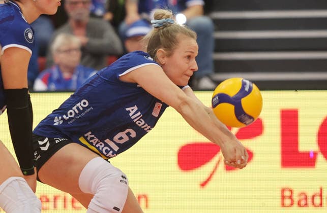 Stuttgart , Bundesliga Volleyball quarterfinals match 1 , Allianz MTV Stuttgart vs Schwarz Weiß Erfurt , Antonia Stautz Stgt
