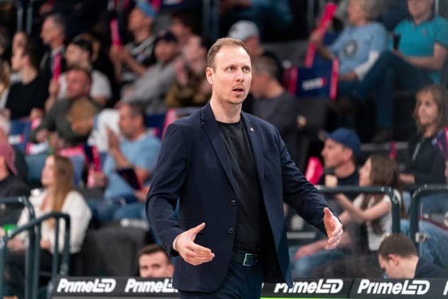 Jacques Schneider Gladiators Trier, Coach wuetend, GER, Veolia Towers Hamburg vs VET CONCEPT Gladiators Trier, Basketball, Bundesliga, Matchday 15, Season 2025 2026, 22 03 2026 GER, Veolia Towers Hamburg vs VET CONCEPT Gladiators Trier, Basketball, Bundesliga, Matchday 15, Season 2025 2026, 22 03 2026 Hamburg Copyright: xEibner-Pressefoto MaxxVincenx EP_MVN
