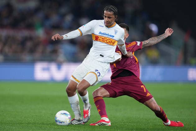 Lecce™s Ngom Oumar Roma™s Lorenzo Pellegrini during the Serie A EniLive soccer match between Roma and Lecce at the Rome s Olympic stadium, Italy - Sunday March 22, 2026 - Soccer ( Photo by Alfredo Falcone LaPresse )  Copyright: xAlfredoxFalcone LaPressex