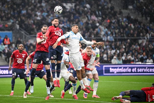 Olympique de Marseille v Lille OSC - Ligue 1 McDonald s 2025 2026 24 Calvin VERDONK (losc) - 32 Facundo MEDINA (om) during the Ligue 1 McDonald s match between Marseille and Lille at Stade Velodrome on March 22, 2026 in Marseille, France. Marseille France  Copyright: xFEPx 776348334