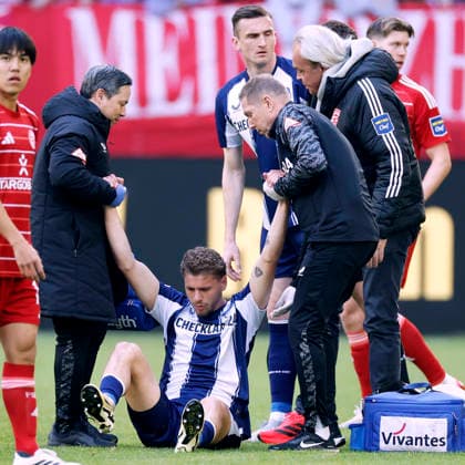 DARDAI Marton Team Hertha BSC injured 2 Soccer Bundesliga Season 2025 2026 Match Fortuna Duesseldorf Hertha BSC 2 5 on 22 03 2026 in Duesseldorf DFL REGULATIONS PROHIBIT ANY USE OF PHOTOGRAPHS as IMAGE SEQUENCES and or QUASI VIDEO Copyright: xLacixPerenyix