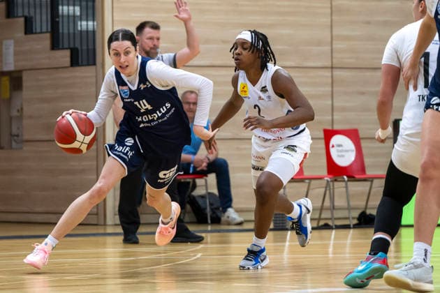 Toyota DBBL 2025 2026 Syntainics MBC vs TK Hannover Luchse Halle Saale, Germany 22 March 2026 In the picture from left in the duel Katelyn Shumate Halle and Lashae Dwyer Hannover Halle Saale swh Arena Sachsen Anhalt Germany