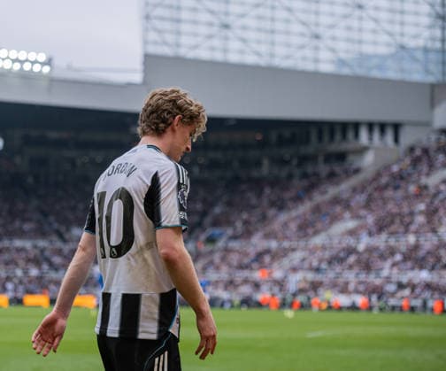 Newcastle v Sunderland, Premier League, Football, St James Park, Newcastle UK - 22 Mar 2026 Anthony Gordon of Newcastle United Football Club upset after being substituted off Newcastle St James Park Newcastle UK, UK NEWSPAPERS OUT Copyright: xAdamxCookx