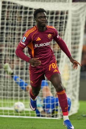 Robinio Vaz of AS Roma scores the goal of 1-0 during the Serie A 2025 2026 football match between AS Roma and US Lecce at Stadio Olimpico in Rome (Italy), March 22, 2026. AntoniettaxBaldassarre