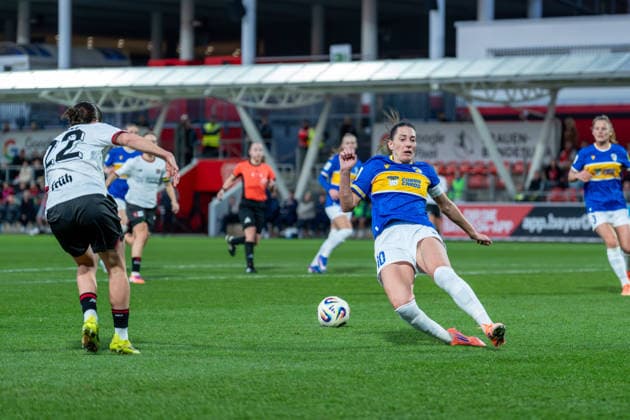 Ruby Grant Bayer 04 Leverkusen, 22 passes, Merza Julevic FC Carl Zeiss Jena, 10 graetscht daneben Bayer 04 Leverkusen vs FC Carl Zeiss Jena, Soccer, Google Pixel Womens Bundesliga, 21 Matchday, Season 2025 26, 22 03 2026, Bayer 04 Leverkusen vs FC Carl Zeiss Jena, Soccer, Google Pixel Womens Bundesliga, 21 Matchday, Season 2025 26, 22 03 2026 Leverkusen Copyright: xEibner-Pressefoto LukasxBaldygax EP_LBA