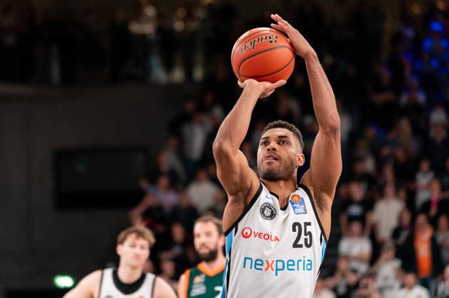 Kenneth Ogbe Veolia Towers Hamburg, 25 on free throw, GER, Veolia Towers Hamburg vs VET CONCEPT Gladiators Trier, Basketball, Bundesliga, Matchday 15, Season 2025 2026, 22 03 2026 GER, Veolia Towers Hamburg vs VET CONCEPT Gladiators Trier, Basketball, Bundesliga, Matchday 15, Season 2025 2026, 22 03 2026 Hamburg Copyright: xEibner-Pressefoto MaxxVincenx EP_MVN