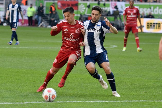 v li in duel Shinta Appelkamp Duesseldorf 23 Josip Brekalo BSC 7 22 03 2026 ¢ Soccer ¢ Fortuna Duesseldorf vs Hertha BSC, Merkur Spiel Arena, Duesseldorf, DFB DFL REGULATIONS PROHIBIT ANY USE OF PHOTOGRAPHS AS IMAGE SEQUENCES AND OR QUASI VIDE Copyright: xpepphotox xSaschaxWeizx pep00321, pep_20260322_hm_317156