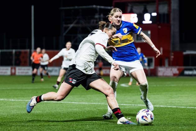 GOOGLE PIXEL Frauen Bundesliga, Bayer 04 Leverkusen FC Carl Zeiss Jena 22 03 2026 duel Carlotta Wamser Bayer 04 Leverkusen, 37 , Melina Laura Reuter FC Carl Zeiss Jena, 7 GOOGLE PIXEL Frauen Bundesliga, Bayer 04 Leverkusen FC Carl Zeiss Jena, Leverkusen, Ulrich Haberland Stadion am 22 03 2026 DFB REGULATIONS PROHIBIT ANY USE OF PHOTOGRAPHS AS IMAGE SEQUENCES AND OR QUASI VIDEO Copyright: xBEAUTIFULxSPORTS Wunderlx