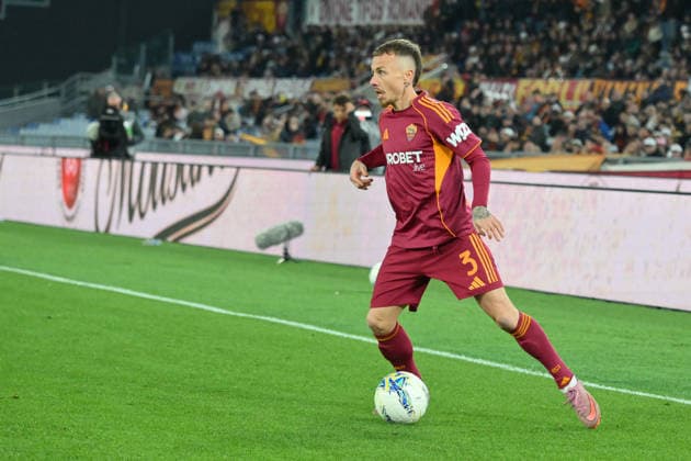 22nd March 2026, Stadio Olimpico, Rome, Italy; Serie A Football; Roma versus Lecce; Angelino of AS Roma runs with the ball  AllShotLive Content restricted for UK based newspaper