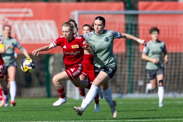 Regionalliga Nordost Frauen 1 FC Union Berlin II vs 1 FFV Erfurt Berlin 22 03 2026 Leona Seifert 6 1 FC Union Berlin II vs Emily Nüßner 13 1 FFV Erfurt Regionalliga Nordost Frauen 1 FC Union Berlin II vs 1 FFV Erfurt Trainingszentrum Oberspree KR1 22 03 2026 Copyright: xBEAUTIFULxSPORTS Duehringx