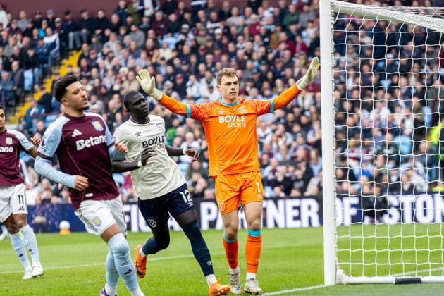 Aston Villa v West Ham United, Premier League West Ham United goalkeeper Mads Hermansen (1) during the Premier League match between Aston Villa and West Ham United at Villa Park, Birmingham, UK on 22 March 2026. Birmingham Villa Park West Midlands UK Editorial use only DataCo restrictions apply See www.football-dataco.com , Copyright: xManjitxNarotrax PSI-23950-0170