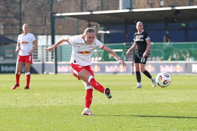 Google Pixel Womens Bundesliga, RB Leipzig SC Freiburg 22 03 2026 Nikoline Dudek 24, RB Leipzig at the shot Football, Google Pixel Womens Bundesliga, Season 2025 2026, 21 Matchday RB Leipzig vs SC Freiburg on 22 03 2026, Training Center Cottaweg, Leipzig DFB REGULATIONS PROHIBIT ANY USE OF PHOTOGRAPHS AS IMAGE SEQUENCES AND OR QUASI VIDEO Copyright: xBEAUTIFULxSPORTS JanxKaeferx