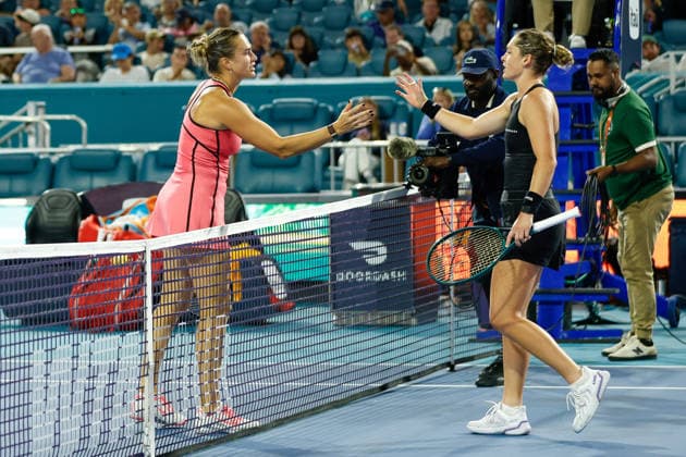 MIAMI GARDENS, FL - MARCH 22: Aryna Sabalenka in shakes hands at the end of her women™s third round singles match with Caty McNally (USA) at the Miami Open on March 22, 2026, at Hard Rock Stadium in Miami Gardens, Florida,(Photo by Chris Arjoon Icon Sportswire) TENNIS: MAR 22 Miami Open EDITORIAL USE ONLY Icon2603220010133