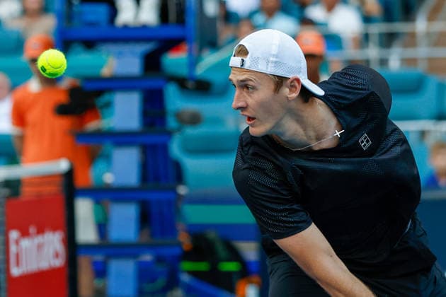 MIAMI GARDENS, FL - MARCH 22: Sebastian Korda (USA) in action during his men™s third round singles match against Carlos Alcaraz (ESP) at the Miami Open on March 22, 2026, at Hard Rock Stadium in Miami Gardens, Florida,(Photo by Chris Arjoon Icon Sportswire) TENNIS: MAR 22 Miami Open EDITORIAL USE ONLY Icon2603220010089