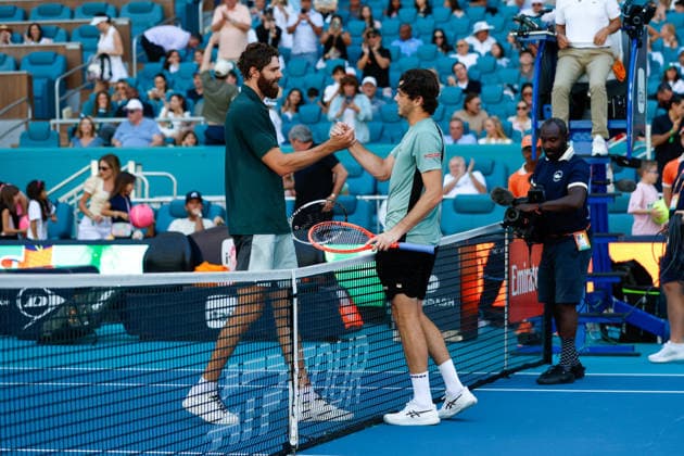 MIAMI GARDENS, FL - MARCH 22: Taylor Fritz (USA) shakes hands after his men™s third round singles match against Reilly Opelka (USA) at the Miami Open on March 22, 2026, at Hard Rock Stadium in Miami Gardens, Florida,(Photo by Chris Arjoon Icon Sportswire) TENNIS: MAR 22 Miami Open EDITORIAL USE ONLY Icon2603220010037