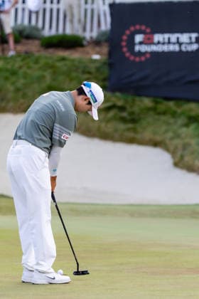 MENLO PARK, CA - MARCH 22: Hyo Joo Kim of South Korea makes a putt to win the final round of the LPGA, Golf Damen Fortinet Founders Cup on March 22, 2026 at Sharon Heights Golf & Country Club in Menlo Park, CA. (Photo by Matthew Huang Icon Sportswire) GOLF: MAR 22 LPGA Fortinet Founders Cup EDITORIAL USE ONLY Icon2603220404