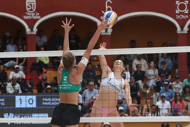 March 22, 2026, Tlaxcala, Ciudad de Mexico, Mexico: Katerina Pavelkova of Czech Republic spikes the ball against Aine Raupelyte of Lithuania during the final match of the 2026 Women s Volleyball World Beach Pro Tour between Czech Republic and Lithuania on March 22, 2026 in Tlaxcala, Mexico. Tlaxcala Mexico - ZUMAe321 20260322_zsa_e321_142 Copyright: xEssenexHernandezx
