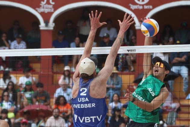 March 22, 2026, Tlaxcala, Ciudad de Mexico, Mexico: Mark Nicolaidis of Australia spikes the ball against Logan Webber of United States during the third place match against Australia of the 2026 Men s Volleyball World Beach Pro Tour between Australia and United States on March 22, 2026 in Tlaxcala, Mexico. Tlaxcala Mexico - ZUMAe321 20260322_zsa_e321_256 Copyright: xEssenexHernandezx