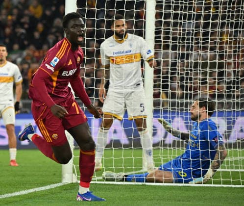 (260323) -- ROME, March 23, 2026 -- Roma s Robinio Vaz celebrates his goal during a Serie A football match between Roma and Lecce in Rome, Italy, March 22, 2026. (Photo by Xinhua) (SP)ITALY-ROME-FOOTBALL-SERIE A-ROMA VS LECCE AlbertoxLingria 