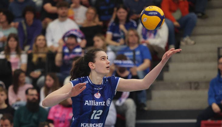 Stuttgart , Bundesliga Volleyball quarterfinals match 1 , Allianz MTV Stuttgart vs Schwarz Weiß Erfurt , Lucia Varela Gomez Stgt