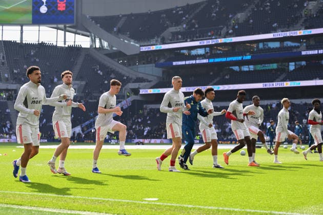 Tottenham Hotspur v Nottingham Forest - Premier League Forest players warm up during the Premier League match between Tottenham Hotspur and Nottingham Forest at the Tottenham Hotspur Stadium in London on March 22, 2026. London Greater London United Kingdom  Copyright: xMIxNewsx originalFilename:fletcher-tottenha260322_npdkm.jpg